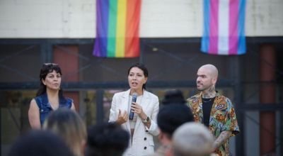 Mayra Mendoza acompañó el lanzamiento de un programa de la comunidad LGBTINB+