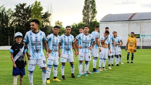En busca de la punta, Argentino de Quilmes visita a Villa Dálmine