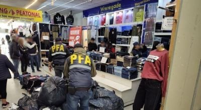 Allanamientos en "Quilmes Mall": Secuestraron indumentaria apócrifa por más de $25.000.000