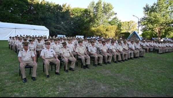Convocan a profesionales para sumarse a las filas de la Prefectura Naval Argentina