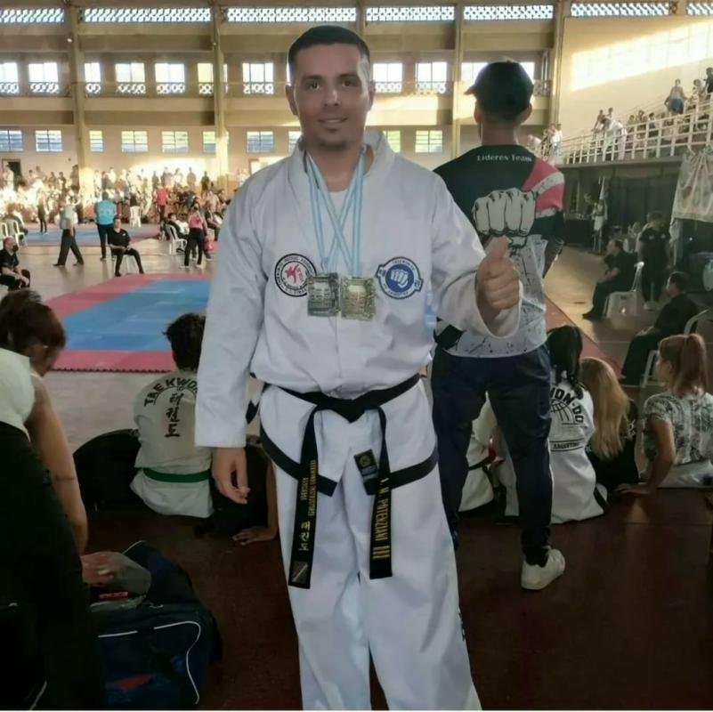 Taekwondista de Ezpeleta busca sponsors para representar al país en Campeonato Sudamericano