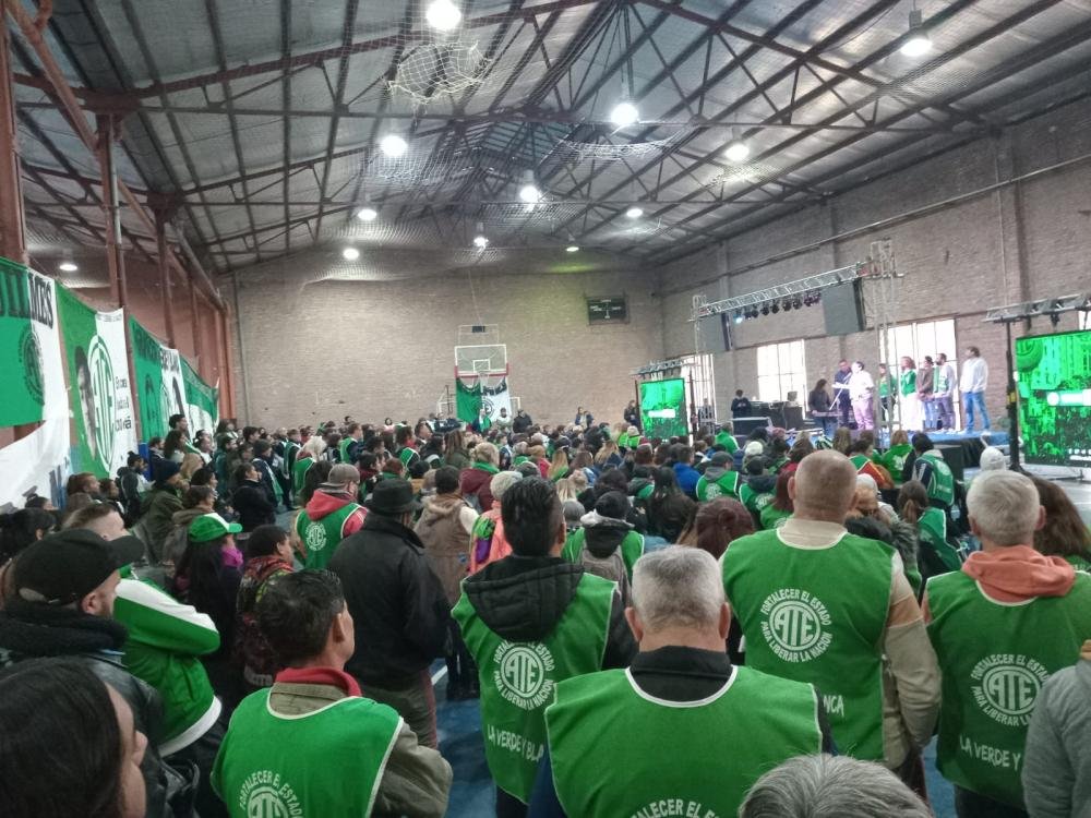 La Lista "Verde y Blanca" presentó a sus candidatos para las elecciones de ATE
