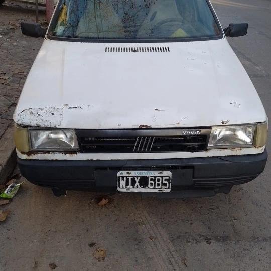 Restauró su auto durante un año, lo usó tres días y se lo robaron