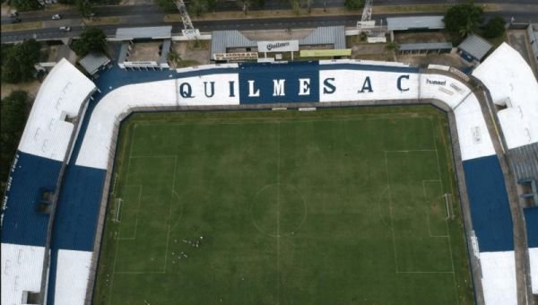 Hinchas del QAC proponen que la nueva Estación de trenes se llame "Estadio Centenario"