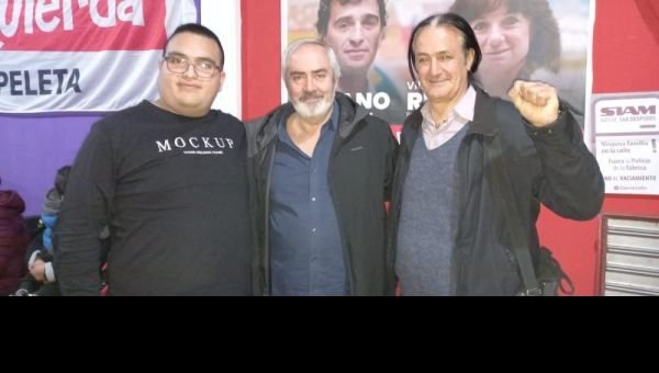Charla en local del MST en Bernal con precandidatos del espacio