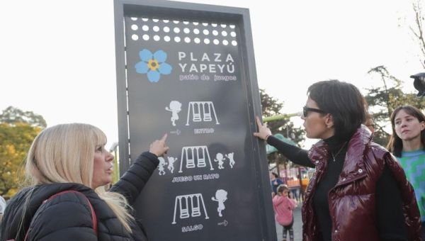 Inauguraron la obra de puesta en valor de la Plaza Yapeyú