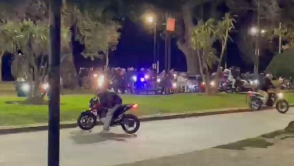Caravana de motos invadió las calles del distrito
