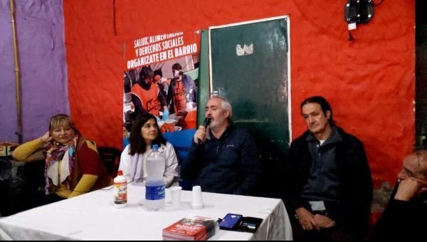 FIT-U: Alejandro Bodart compartió una charla y recorrida con vecinos de Bernal