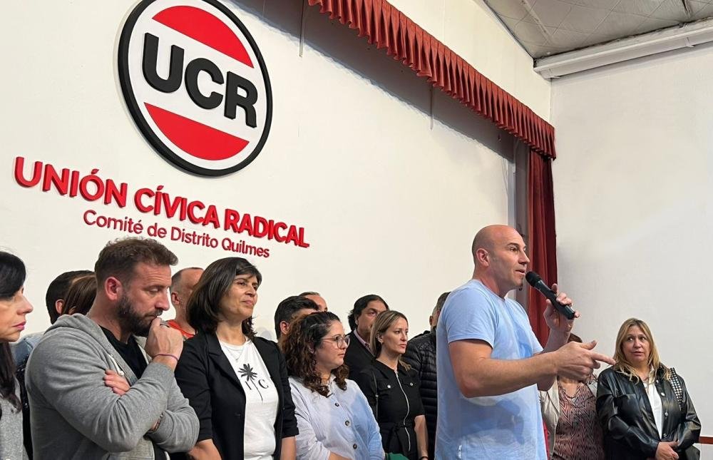 Martiniano Molina encabezó plenario en la Unión Cívica Radical