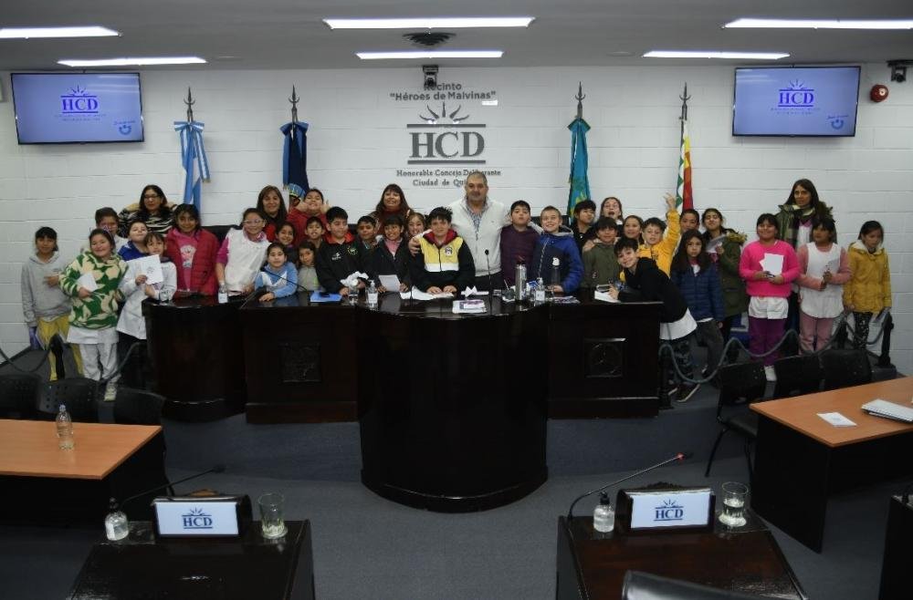 La EP N° 36 y el Colegio Nazareth participaron del Programa “Estudiantes al HCD”
