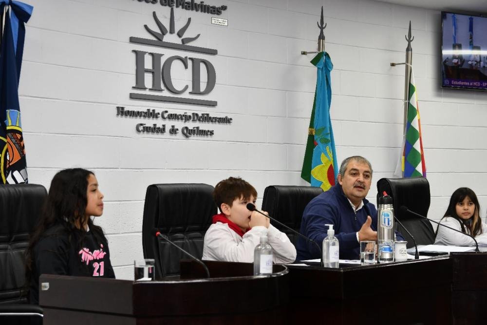 Estudiantes al HCD con la EP N° 66 y el Instituto Inmaculada Concepción
