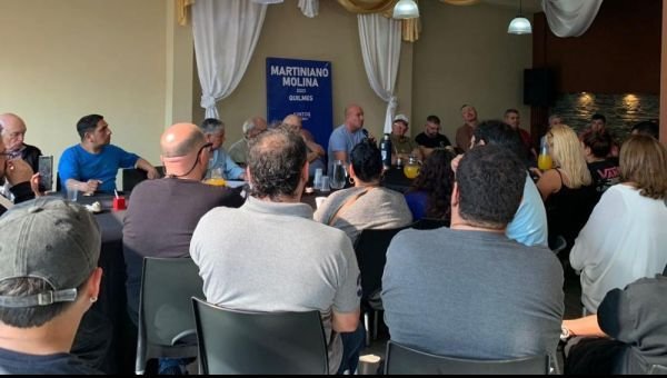 Martiniano Molina mantuvo una reunión con empresarios y comerciantes solanenses