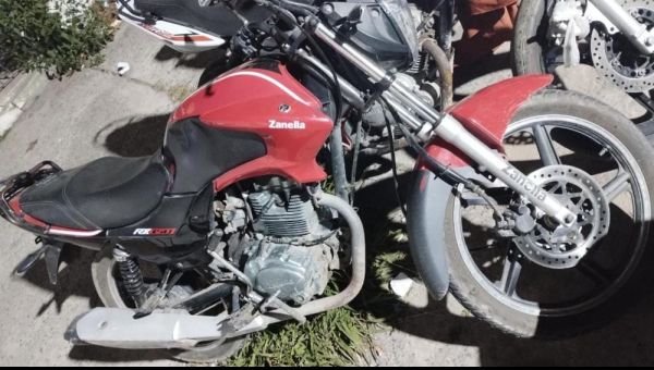 Robaban pertenencias de autos con inhibidores de señal: Fueron detenidos