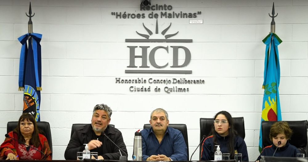 El secretario de Servicios Públicos participó en "Estudiantes al HCD"