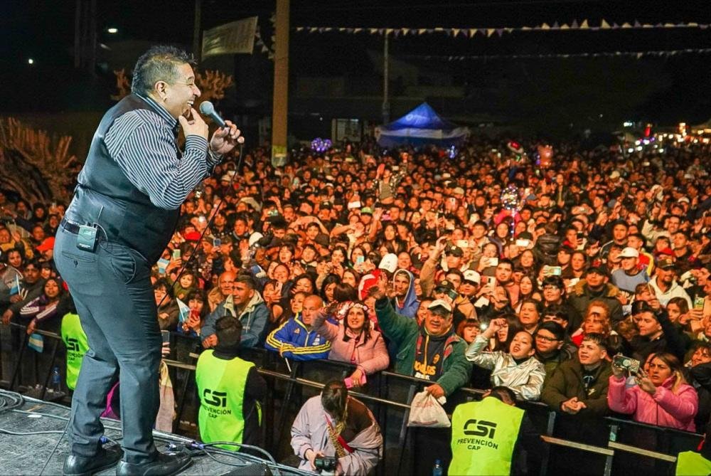 Exitosa nueva edición del Festival "Somos Quilmes" con shows de Yerba Brava y Mario Luis