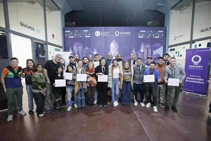 Entregaron microcréditos a emprendedores y cooperativistas