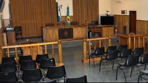 Lo condenaron a prisión perpetua por asesinar a golpes a su hijastro de 5 años