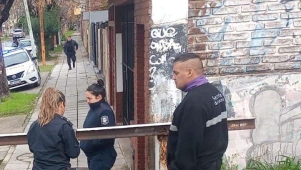 Una mujer intentó suicidarse en las vías del Tren Roca