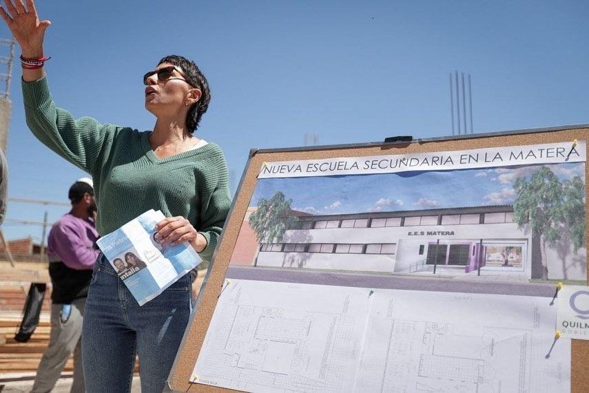 Mayra Mendoza supervisó la obra de la nueva Escuela Secundaria en el barrio La Matera