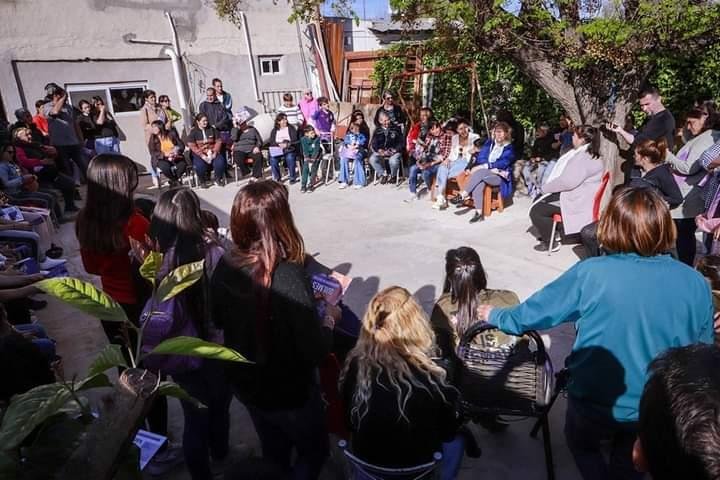 Mayra Mendoza: "Queremos tener la posibilidad de seguir caminando juntos y progresando"