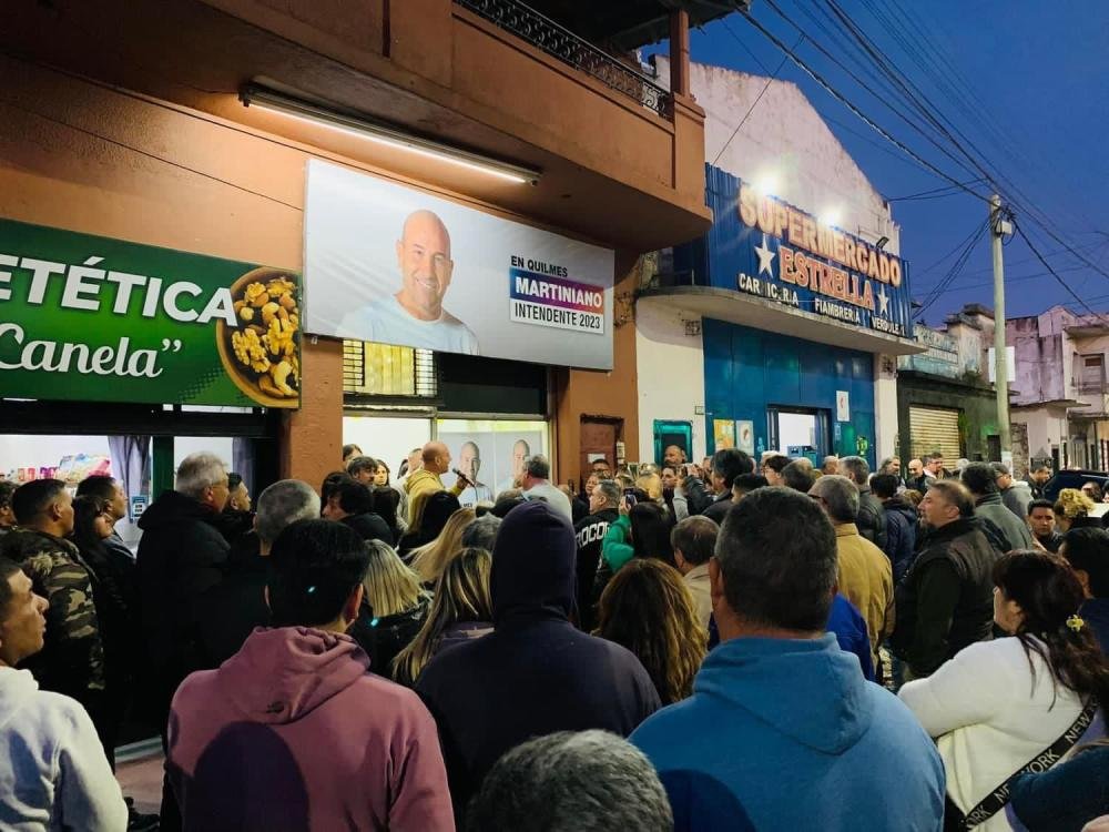 Martiniano Molina inauguró nuevo local partidario en Ezpeleta