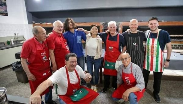 El "Fratelli D'Italia" celebró su 38° aniversario y estrenaron un ascensor