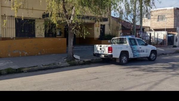 Robaron y destruyeron una escuela