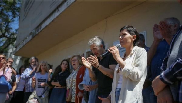 Mayra Mendoza: “Lo que está en juego el 19 de noviembre es Democracia o Dictadura...”