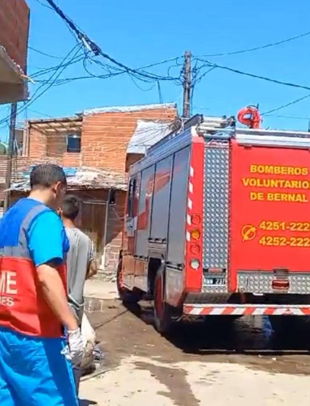Incendio y disturbios en el interior de Villa Itatí