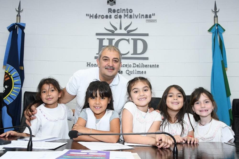 La Escuela Primaria N° 17 en "Estudiantes al HCD"