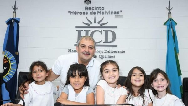 La Escuela Primaria N° 17 en "Estudiantes al HCD"