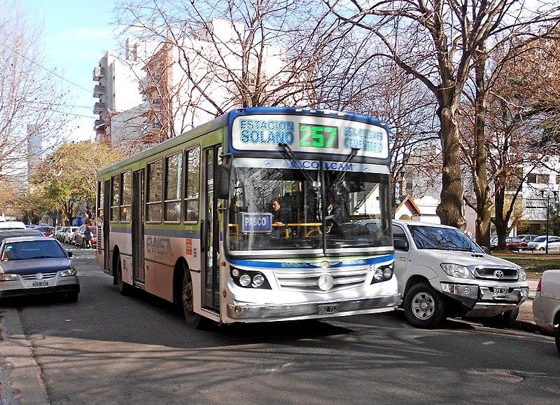 Se levantó el paro de colectivos en las líneas 257, 580 y 582