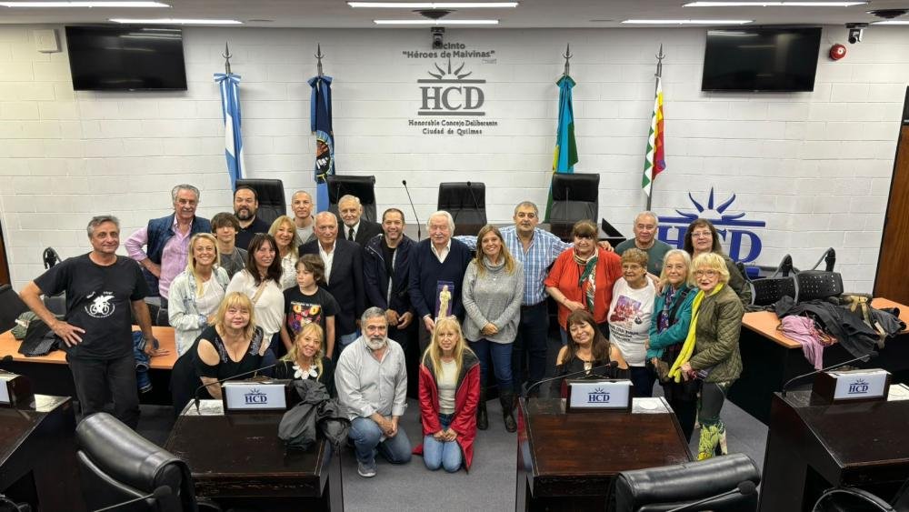 El HCD entregó una distinción al Dr. Justo Blanco