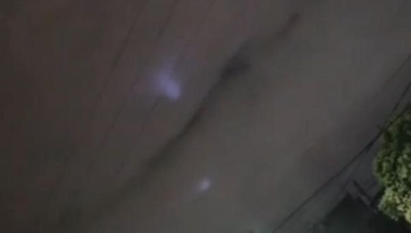 Extrañas luces en el cielo causaron asombro y especulaciones