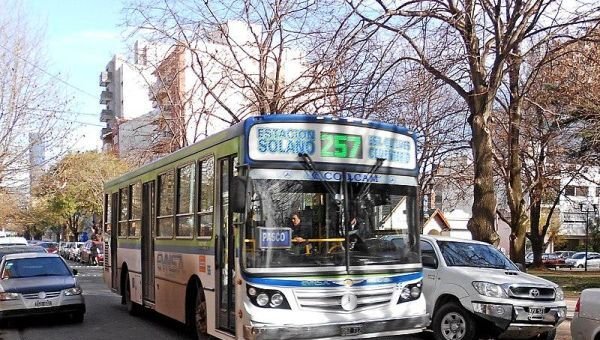 Se levantó el paro de colectivos en las líneas 257, 580 y 582