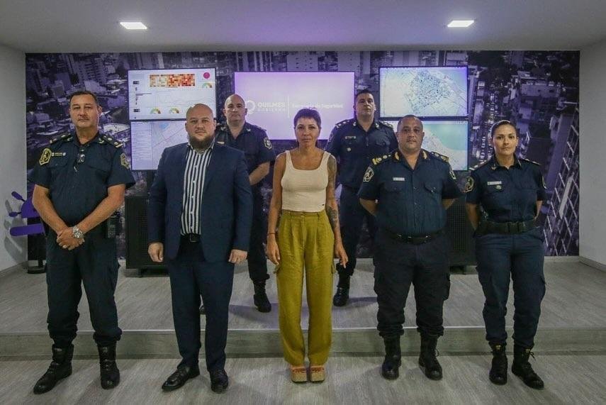 Mayra Mendoza se reunió con las nuevas autoridades de la Estación de Policía
