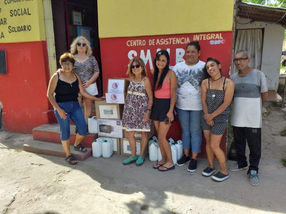 Mujeres Líderes en Acción y el Rotary de Ezpeleta se unen para ayudar a damnificados por las inundaciones