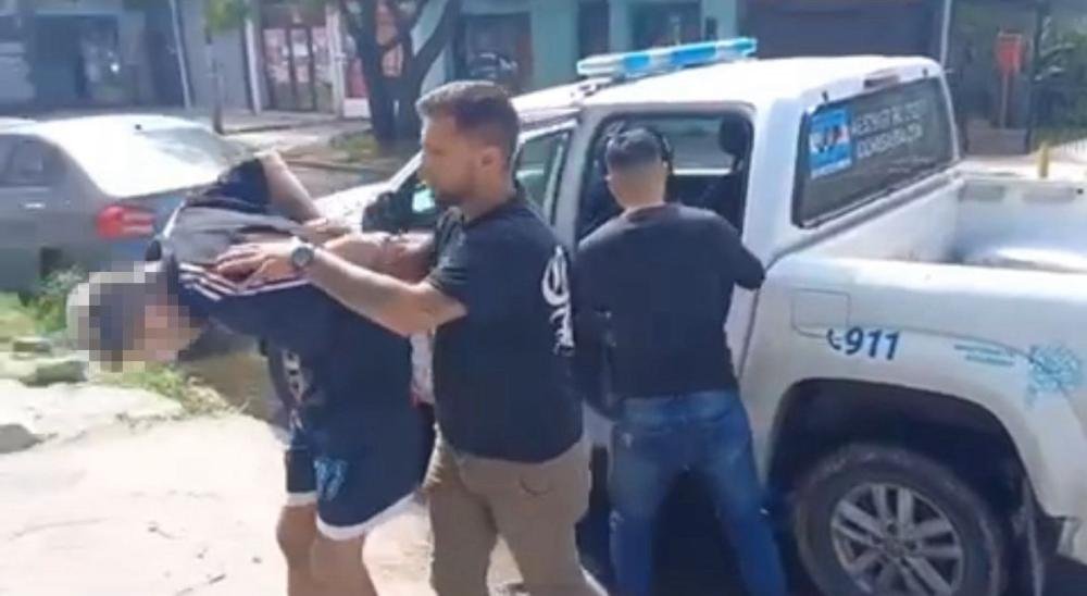 Dos sujetos con frondoso prontuario criminal fueron detenidos por la policía