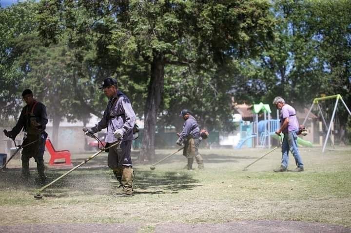 Operativo integral de limpieza en Ezpeleta Oeste