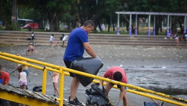 Se lanzó la tercera temporada del programa "Playas Limpias"