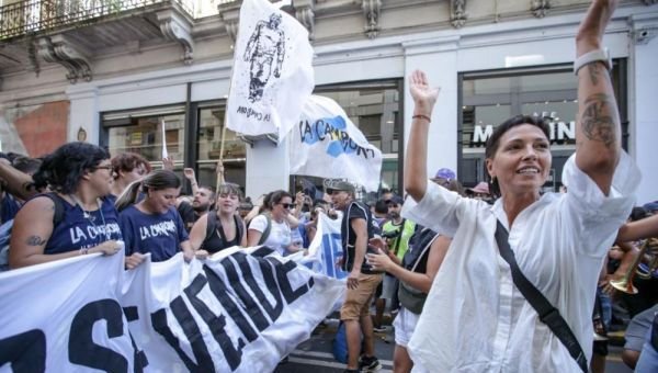 Mayra Mendoza: "Las medidas que está tomando el Gobierno de Milei no hacen que mejore la calidad de vida de los habitantes"