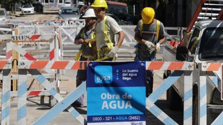 AySA informa cortes en el suministro de agua