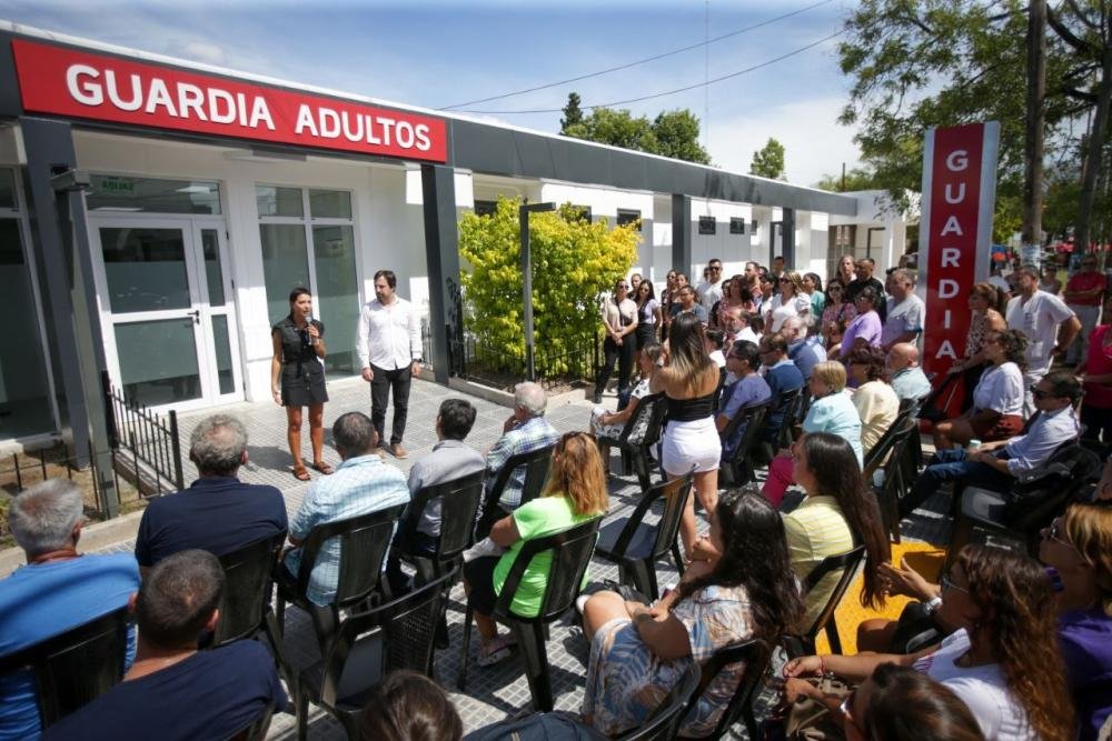 Quedó inaugurada la guardia de adultos del Hospital Oller