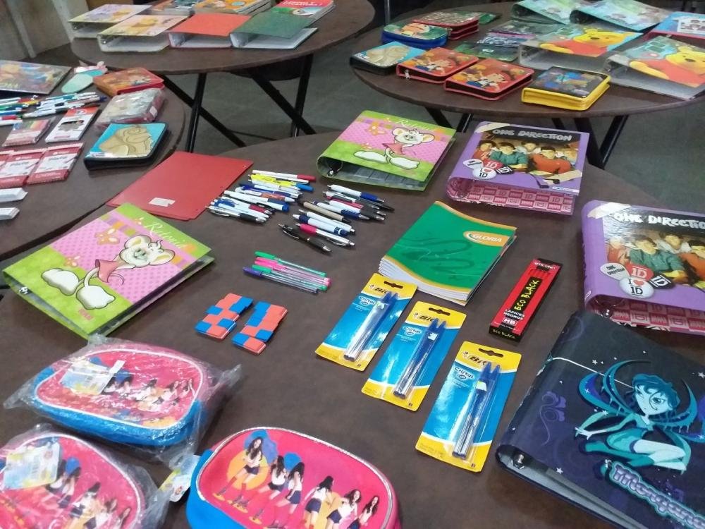 Gran participación en la colecta de útiles escolares del Rotary Club