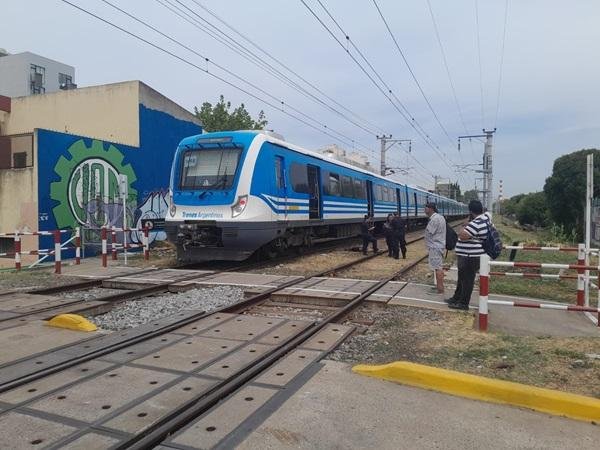 Muerte en las vías y demoras en el Tren Roca