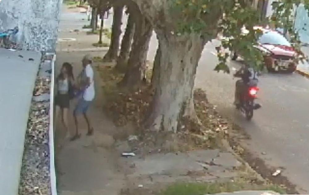 Bombera de Bernal se resistió a un asalto para no perder su medicación