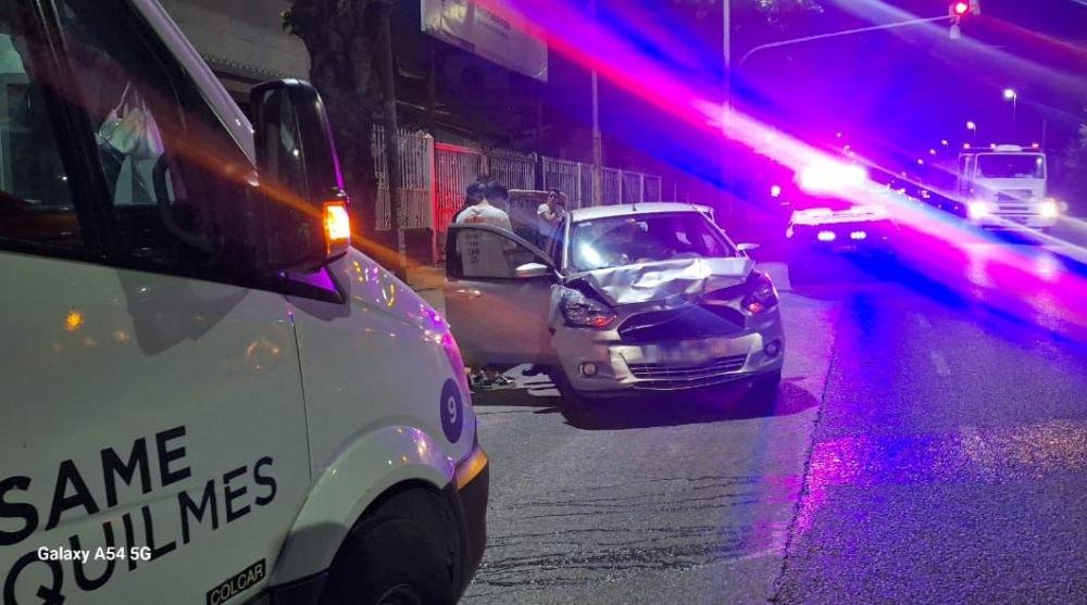 Choque frontal dejó dos heridos leves