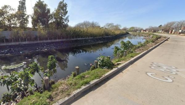 Balearon a un hombre y lo tiraron al arroyo Las Piedras