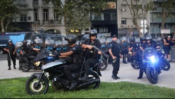 Agresiones a periodistas quilmeños en la cobertura del Congreso