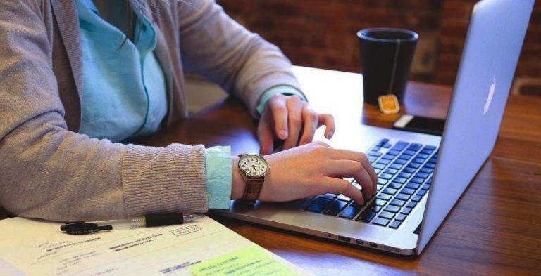 Cómo sacar turnos online en Quilmes para clínicas y licencias